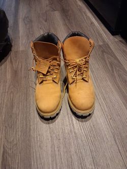 Zapato para trabajo timberland y tenis Ewing nuevos