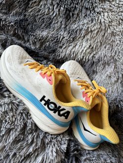 Hoka Clipton 9. Size 8 Female