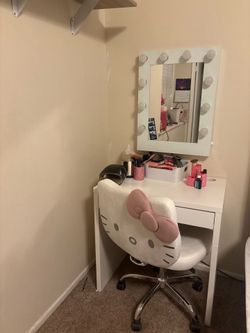 Vanity table and chair