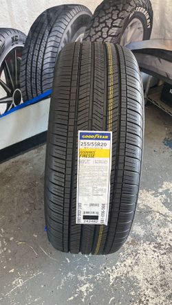 255/55R20 Goodyear Assurance Finesse Tires with free Installation
