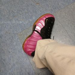 Nike Pearl Pink Foam Posits Size 9 