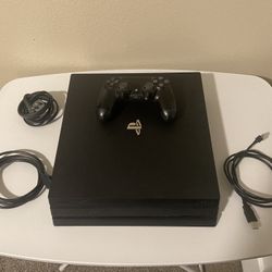 PS4 Pro -1TB - Used 