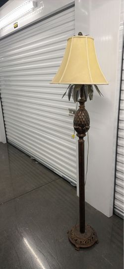 Tropical Pineapple Floor Lamp