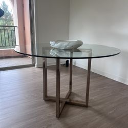 Beautiful Round CB2 Dining Table 