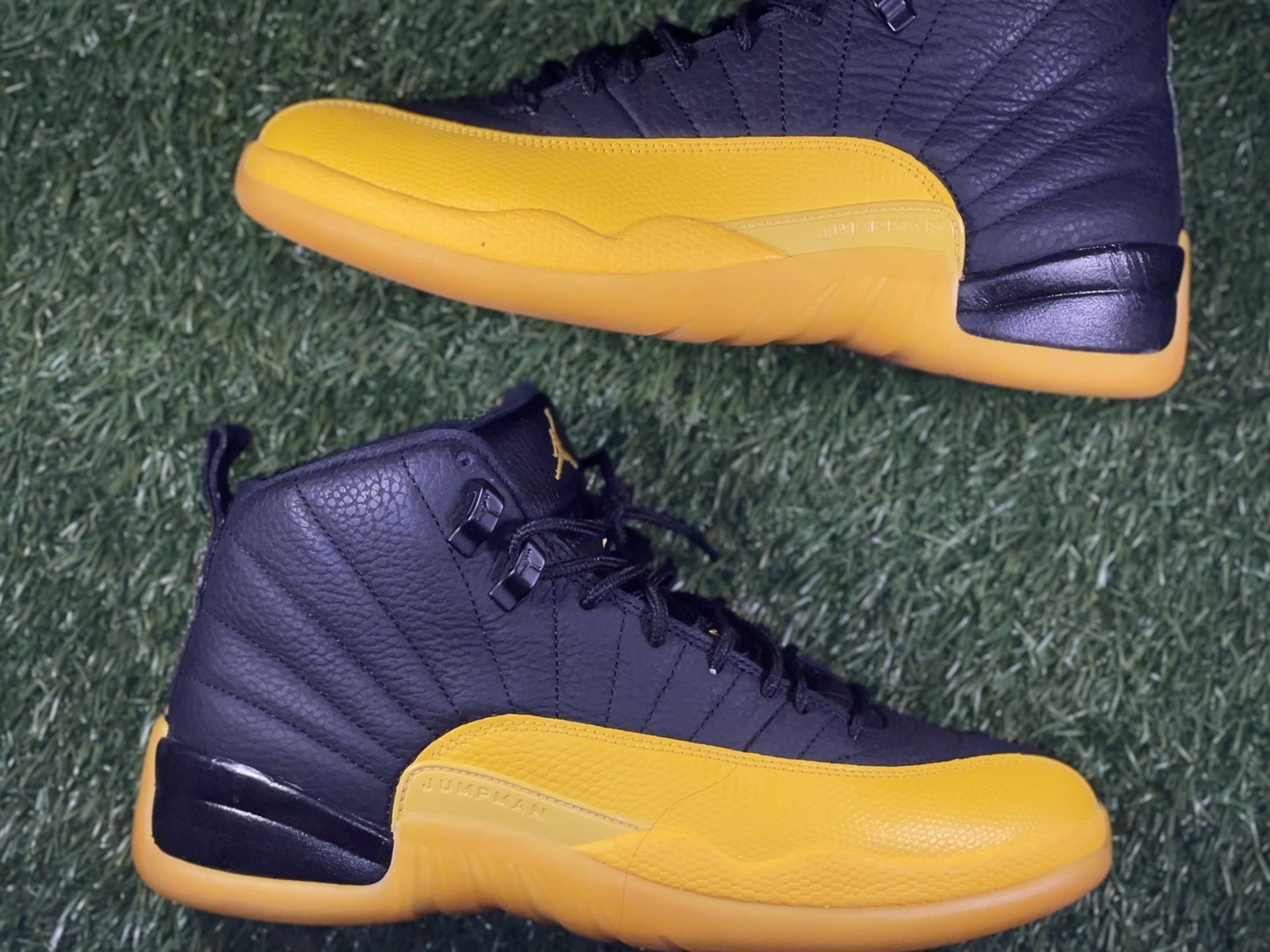 Jordan 12 University Gold