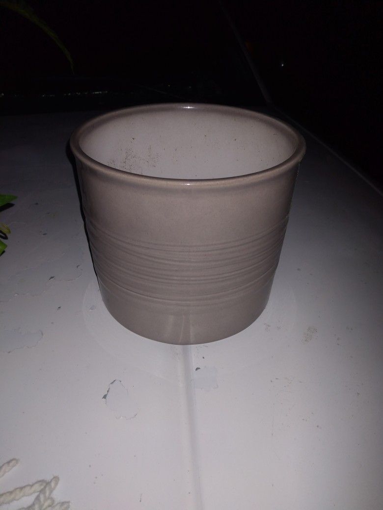 New Sm.Plant Pot 4 Firm Look My Post Great Deals