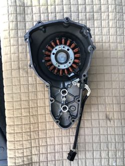 Kawasaki Ninja 650 stator and cover.