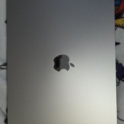 MacBook AIR 2024 15.3 Inch.