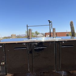 Cooler/Bar For Commercial Use