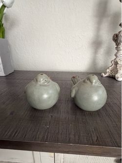 Set of decorative doves