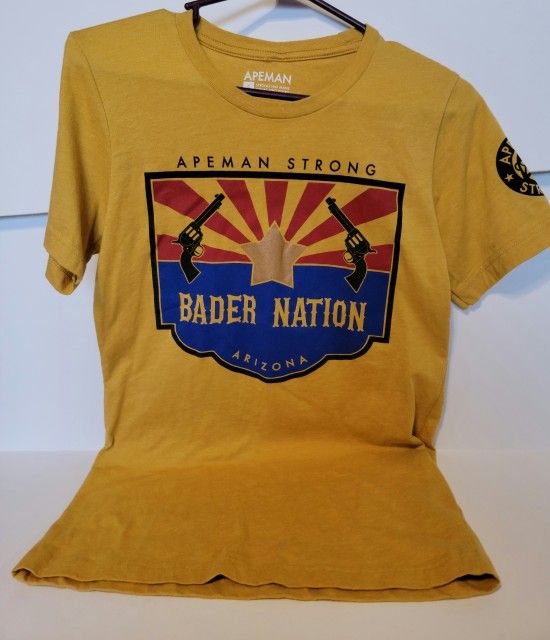 Arizona Bader Nation T Shirt Apeman Strong Size S Small Arizona Flag Pistols Show off your love for Arizona with this pre-owned APEMAN STRONG BADER