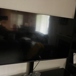 55 inch HISENSE Roku TV with remote