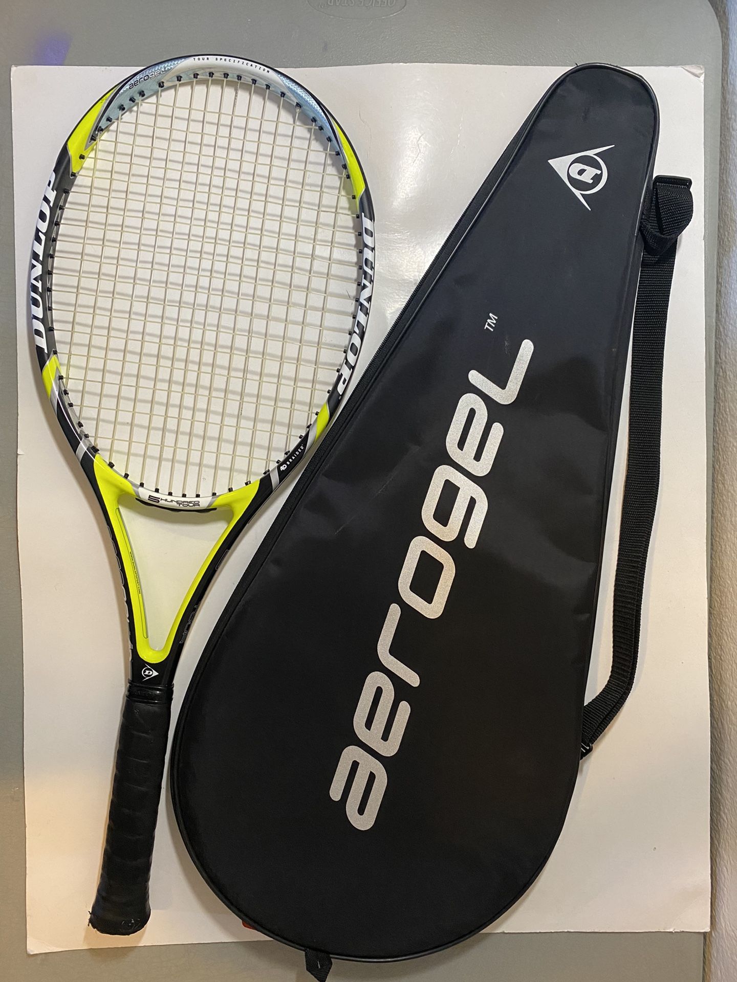 Dunlop Aerogel 5 Hundred 500 Tour Tennis Racquet 100 sq. in. Head - #4 / 4-1/2