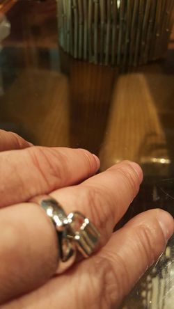 Sterling silver ring with lock sz 7
