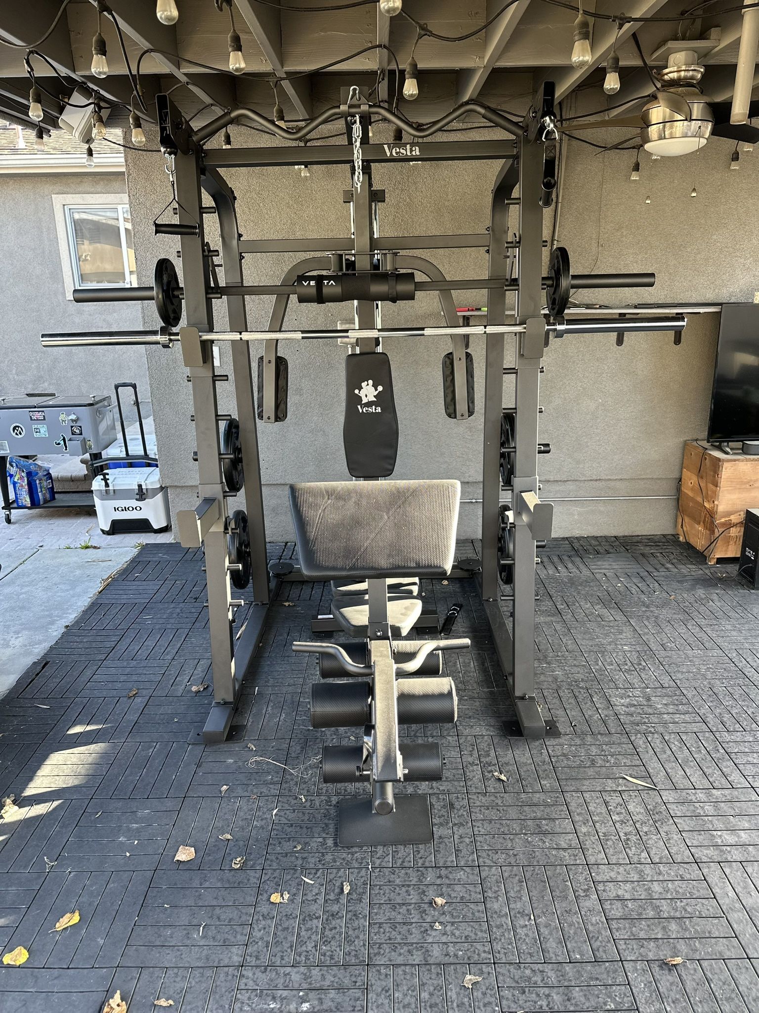 Vesta Fitness Smith Machine 2001 w/Bench Attachment | 230lb Bumpers Weights | 7ft Olympic Bar | Fitness | Gym Equipment | FREE DELIVERY🚚