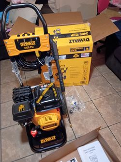 Brand New 3400 PSI DeWalt gas pressure washer $$399