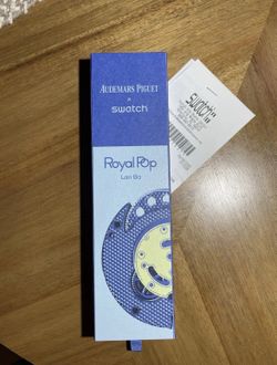 Swatch Audemars Piguet x Royal Pop dark Blue, Box
