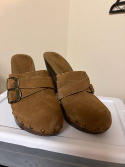 Dana Buchman Tan Suede Mules