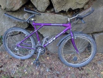 GT Backwoods Hardtail Mountain Bike 
