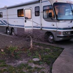 1995 Holiday Rambler Endeavor 36WB
