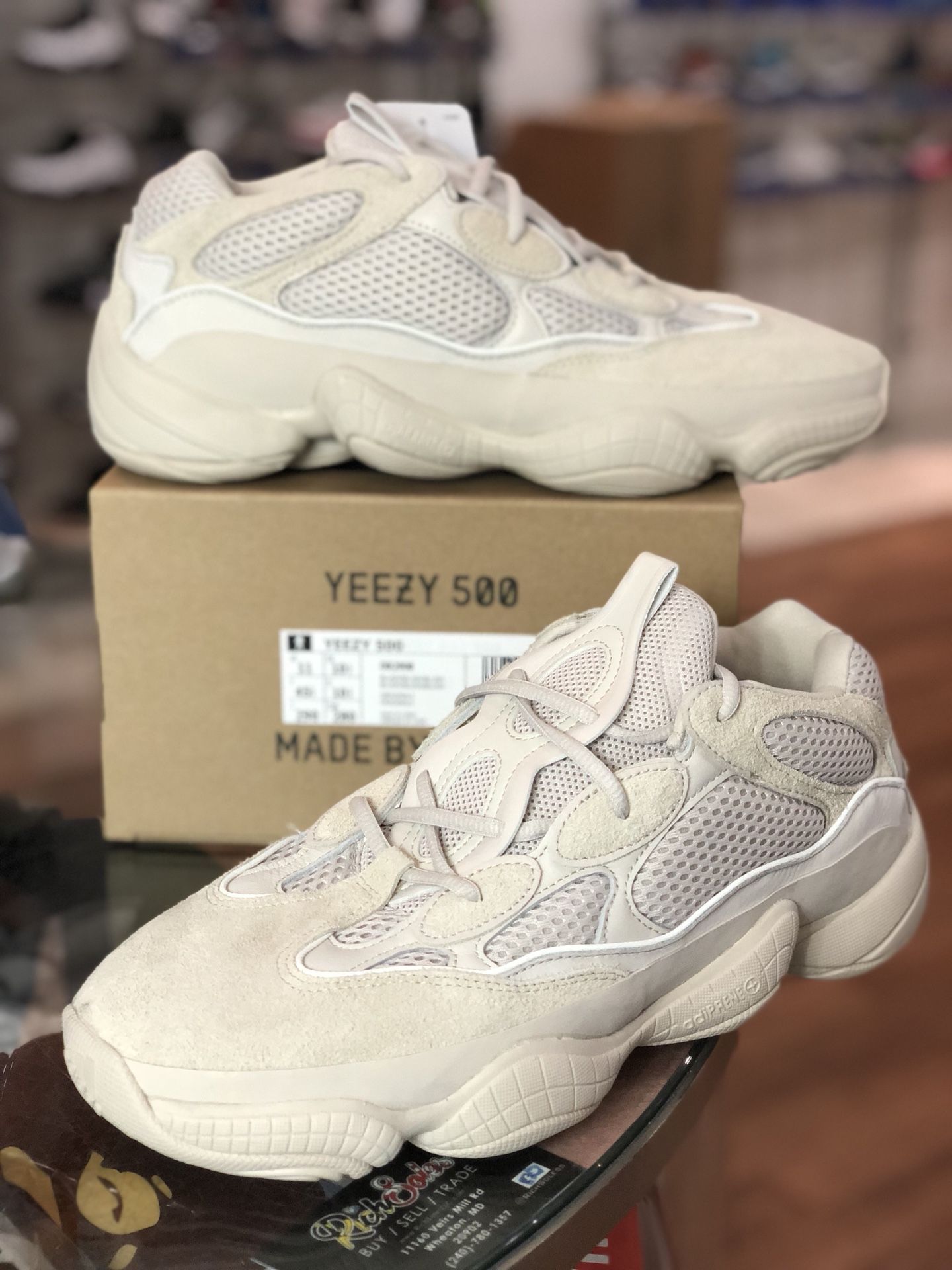 Brand new Yeezy blush 500s size 11