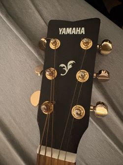 yamaha acoustic  guitar