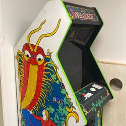 Atari Millipede Arcade