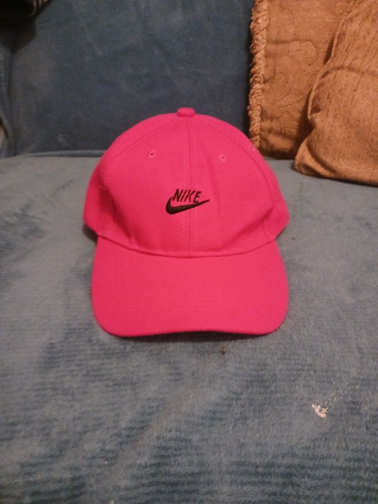 Nike Woman's Hat Pink