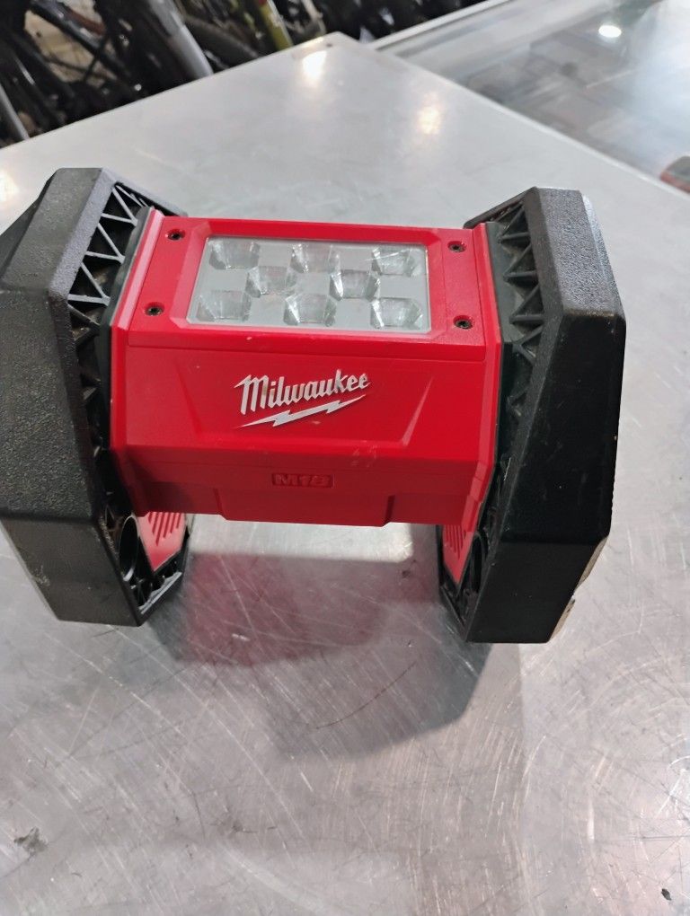 Milwaukee Work Light