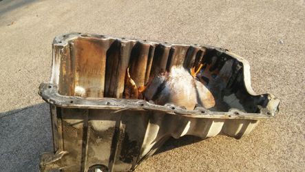 Oil pan