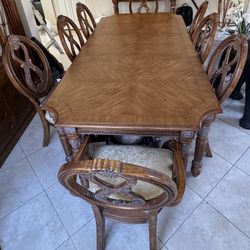 Dinning Table With Chair And Console