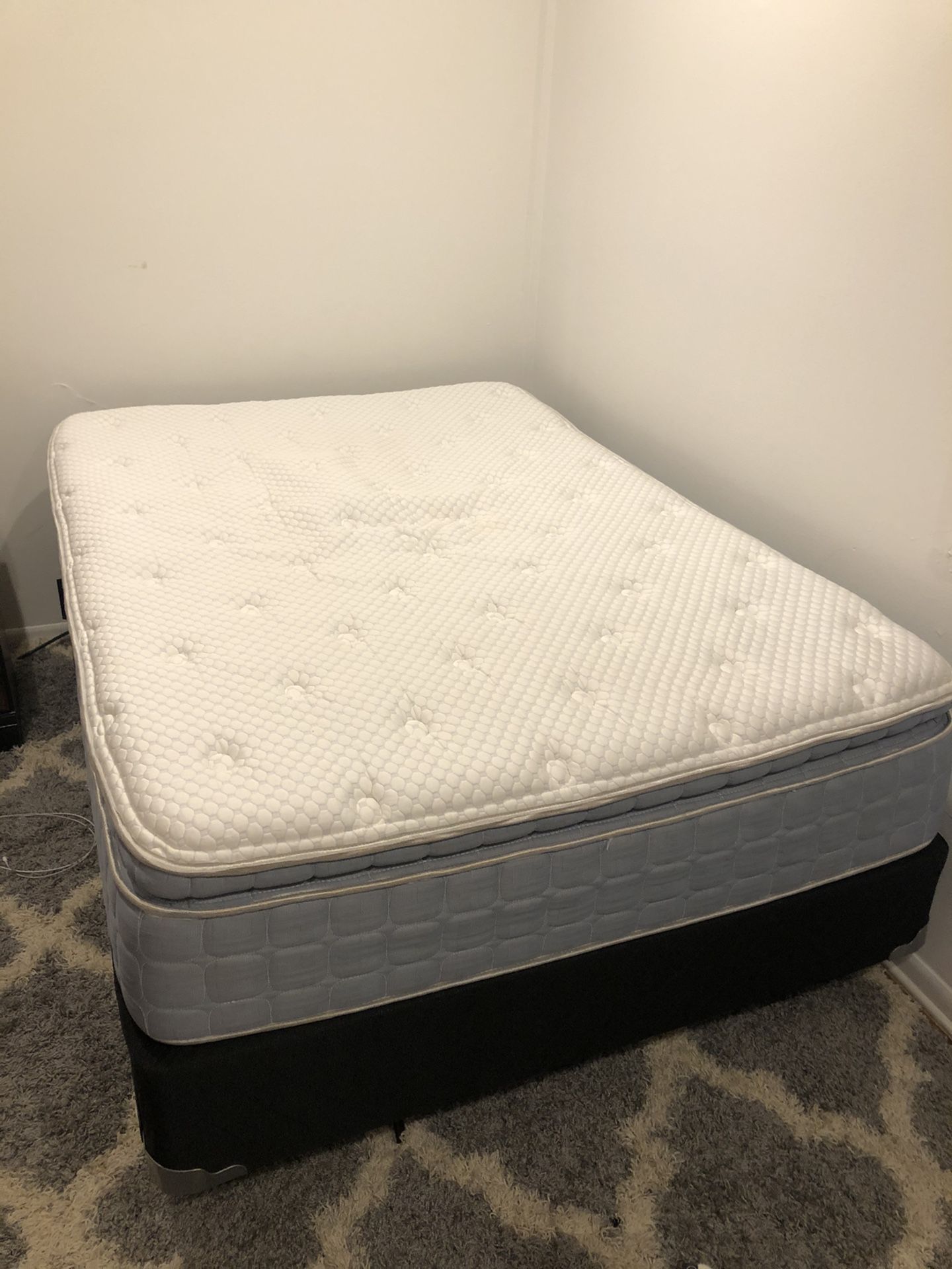 Full Size Mattress and Bed Frame with stay cool topper