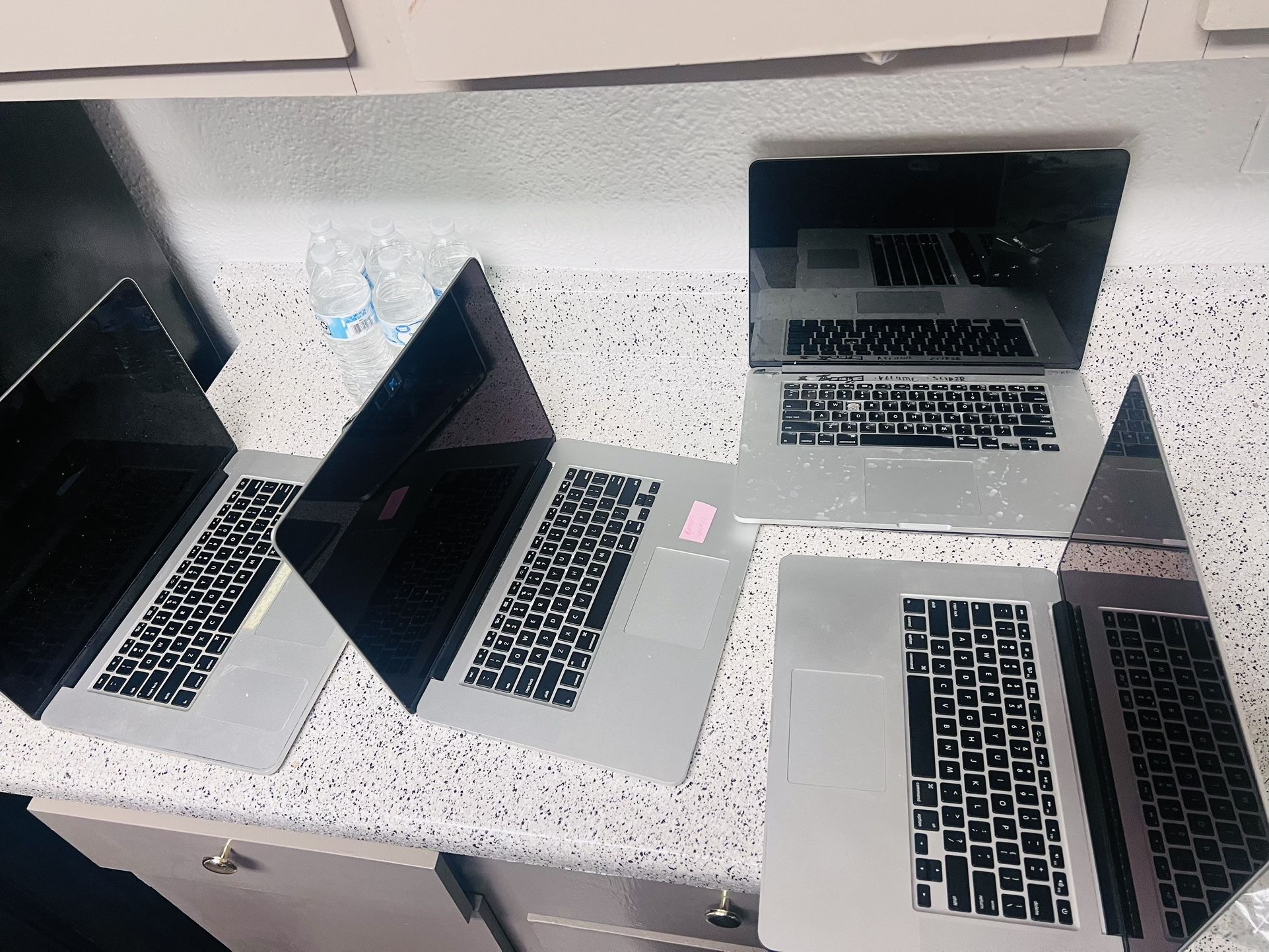 Apple MacBook Pros