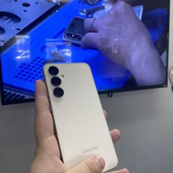 Samsung Galaxy S23 FE unlocked 256gb