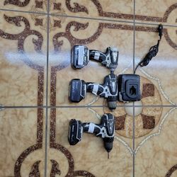 Makita Drills With Battery Charger 