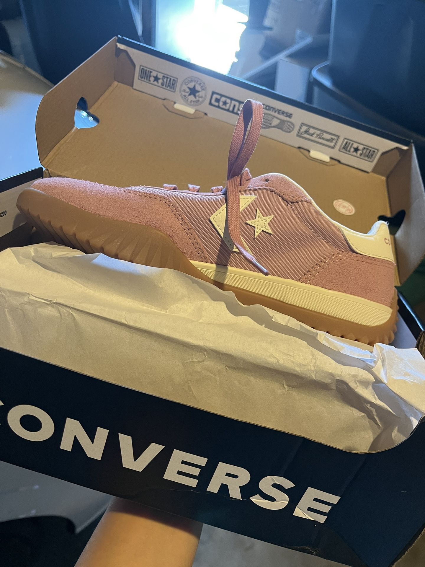 Converse Size 7 1/2 Women’s