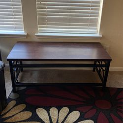 Three end tables 3 lampshades pictures A runner