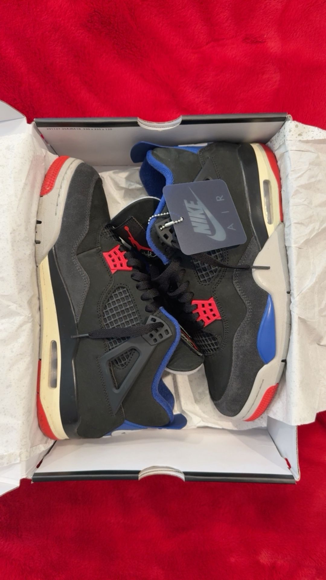 Jordan 4 Rare Air Size: 9