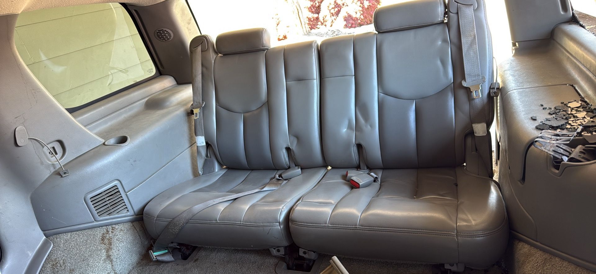 3rd Row Seats Off 2003 Gen Yukon Denali
