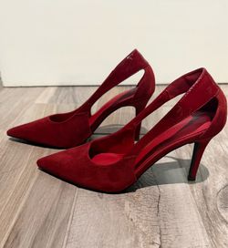 Women’s Burgundy High Heels Size 7.5