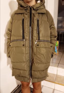 FADSHOW Women's Thickened Hooded Winter Puffer Jacket / Parka (Style DC02) size M