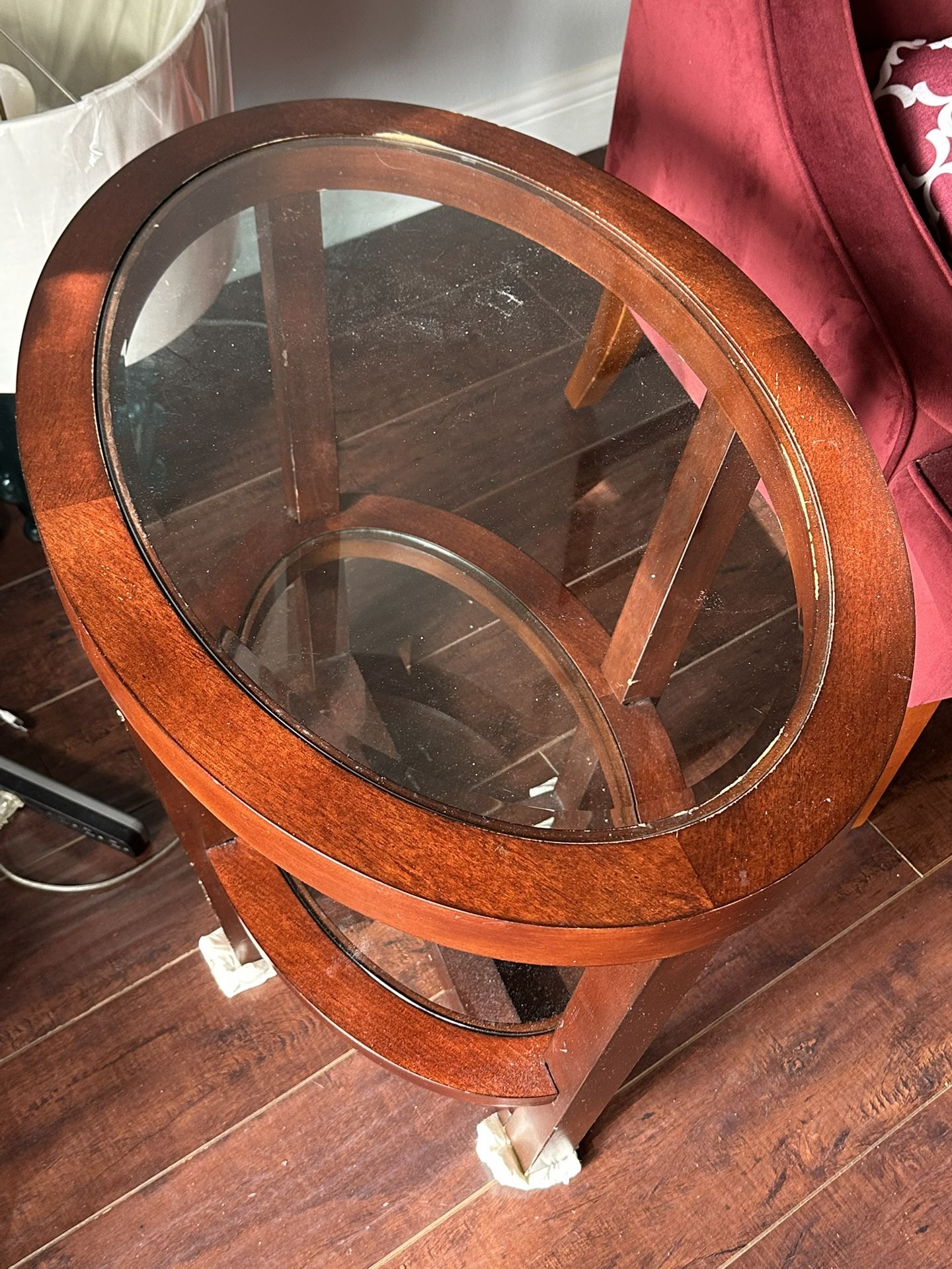 Round End Table