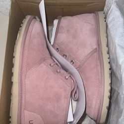 UGGS PINK NEUMELS