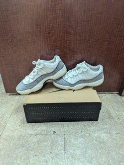 NIKE M:HQ7000-001 JORDAN 11