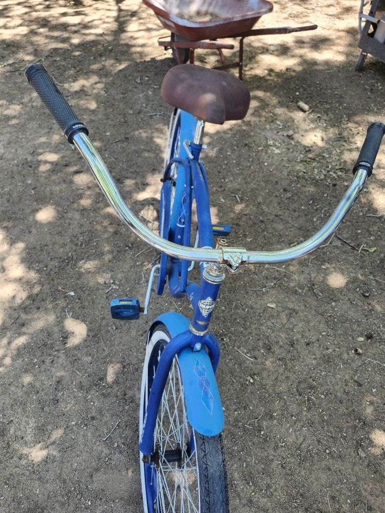 BEACH CROZER 26INCH SINGL VERY GOOD TIRES AND NEW TUBES EVERYTHING IS GOOD CONDITION
