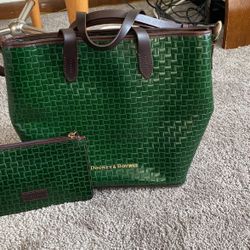 Dooney & Bourke Purse