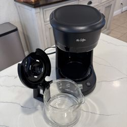 https://offerup.com/redirect/?o=TXIuY29mZmVl Coffee Maker 