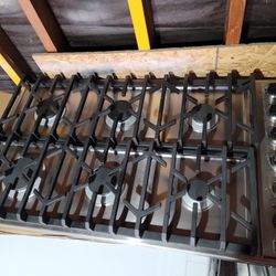 Viking Professional 36" Wide 6 Burner Stainless Steel Gas Cooktop 