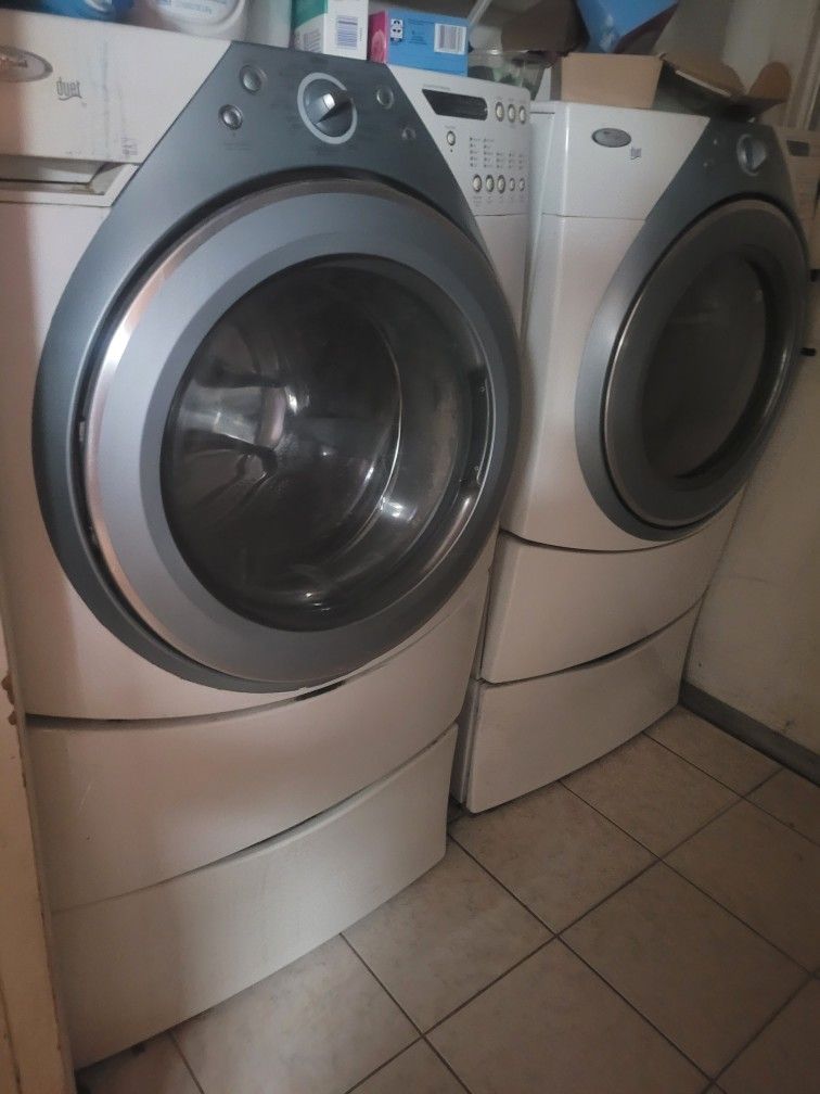 Whirlpool Duet Washer And Dryers***PENDING