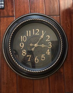 Oversized decorative wall clock